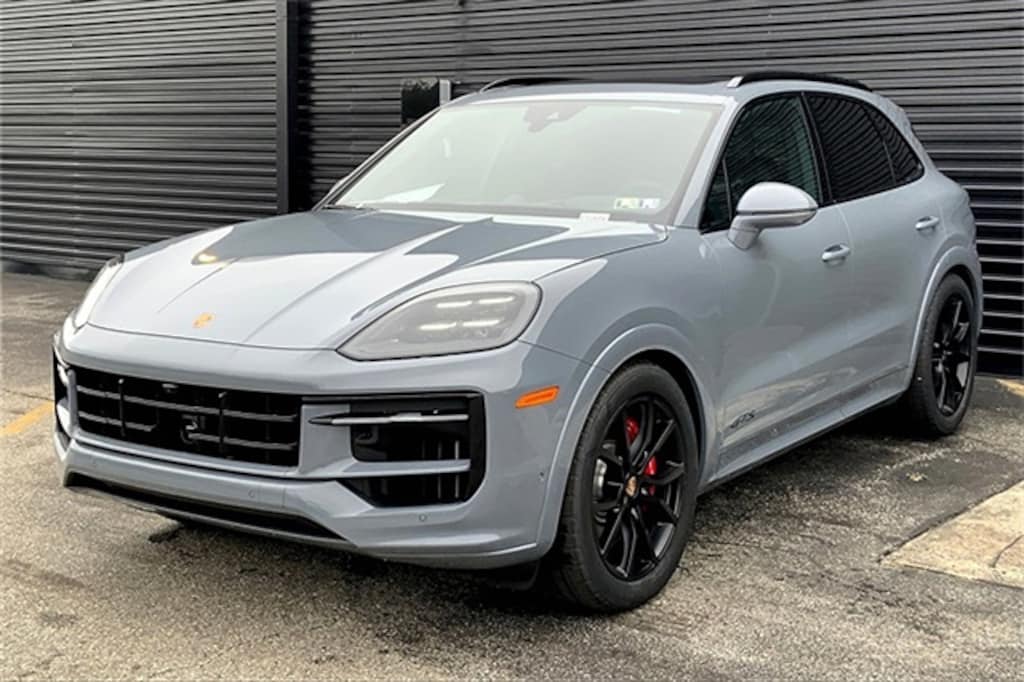 New 2026 Porsche Cayenne GTS GTS SUV
