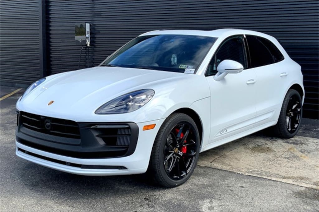 New 2026 Porsche Macan GTS GTS SUV