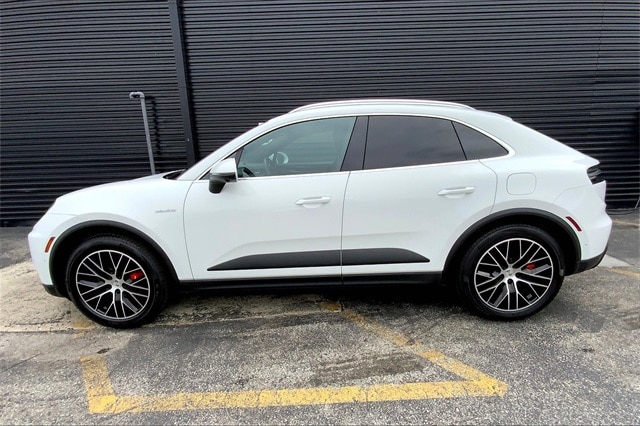 Certified 2025 Porsche Macan S with VIN WP1AB2XAXSL151191 for sale in Conshohocken, PA