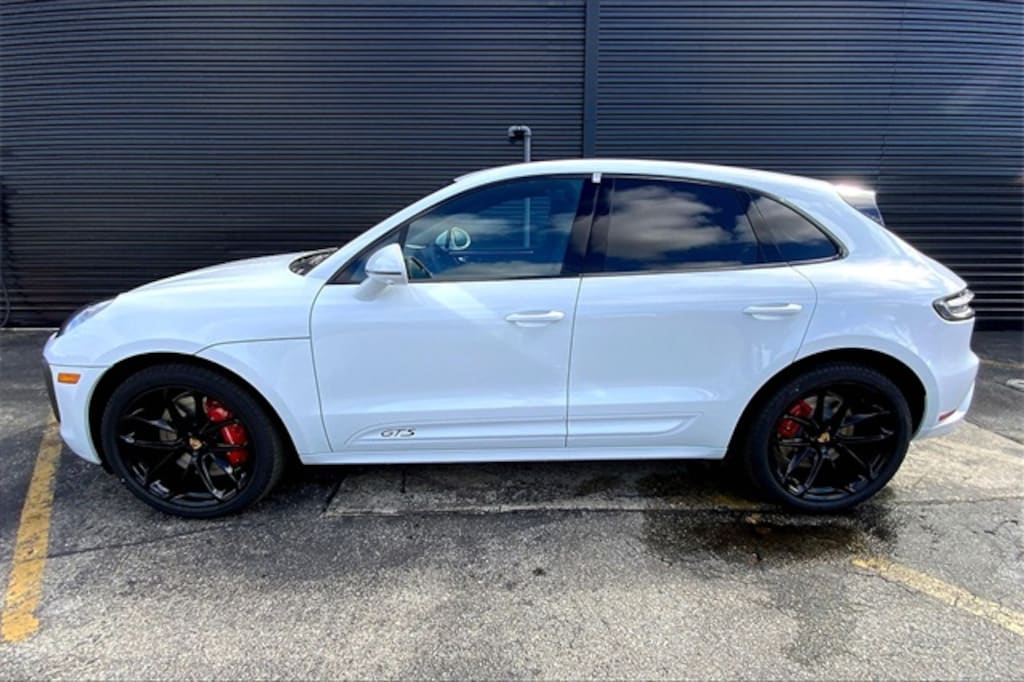 New 2026 Porsche Macan GTS GTS SUV