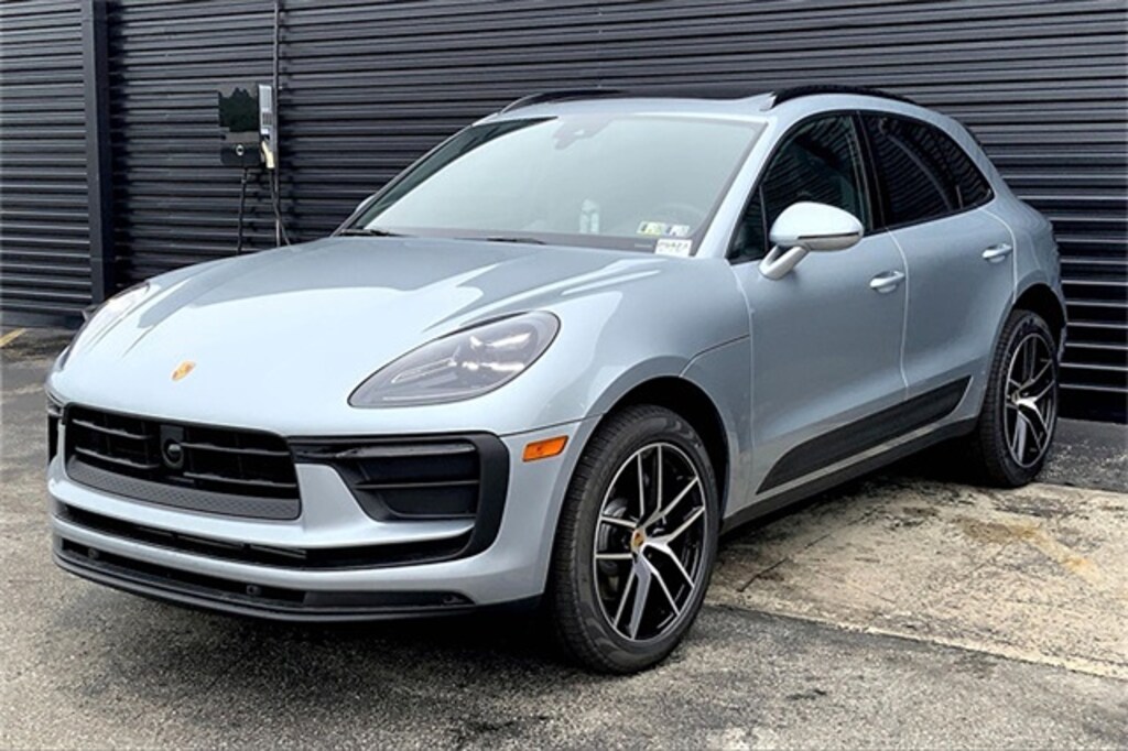 New 2025 Porsche Macan SUV
