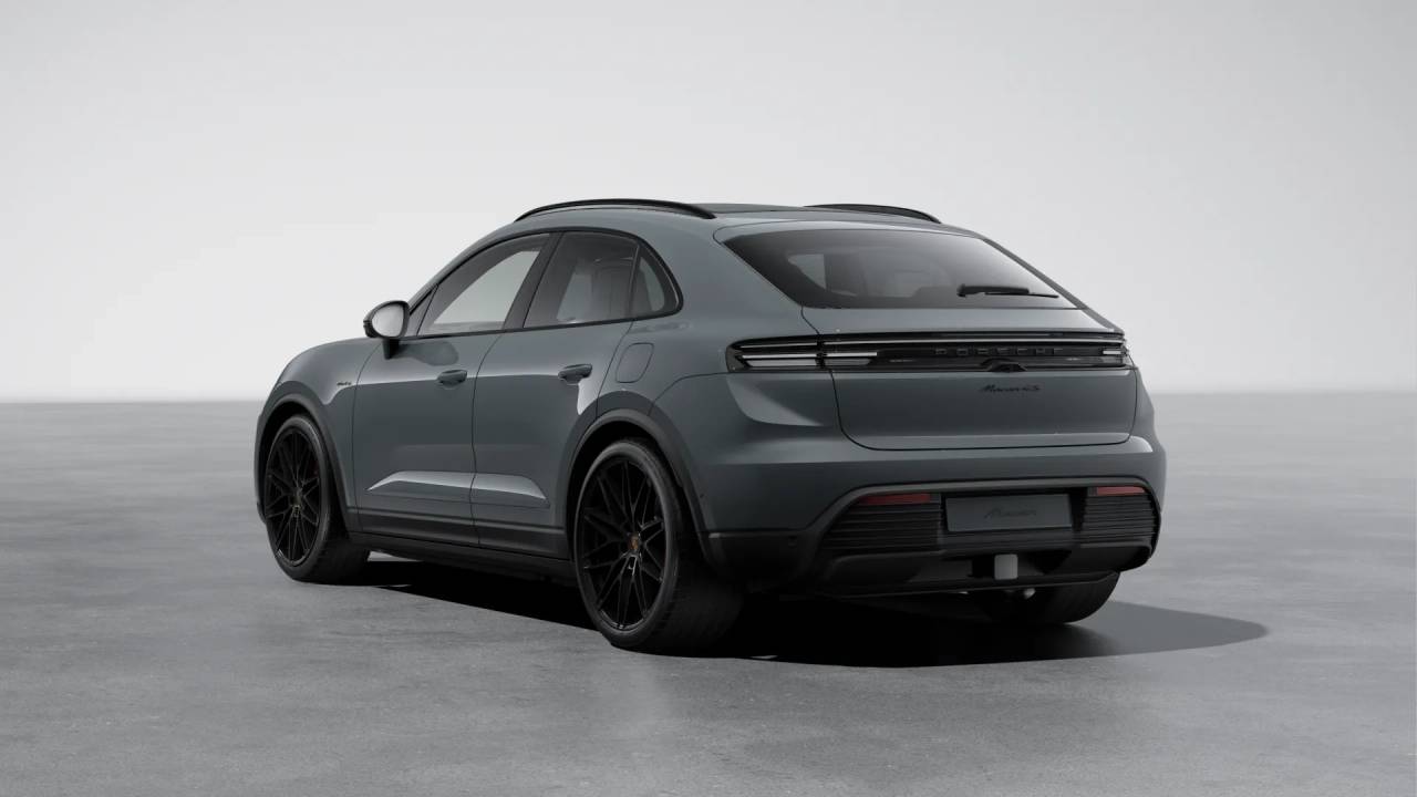 2025 Porsche Macan Electric photo 3