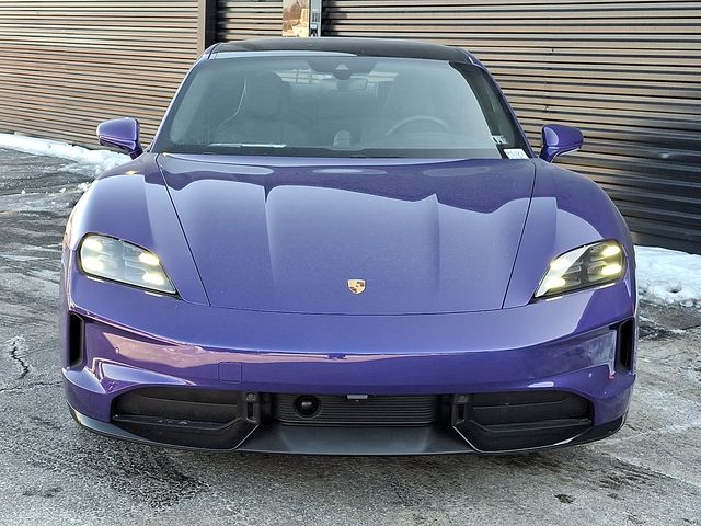 2025 Porsche Taycan GTS - Photo 10