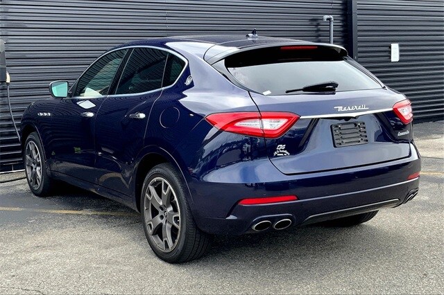 2020 Maserati Levante Base photo 3