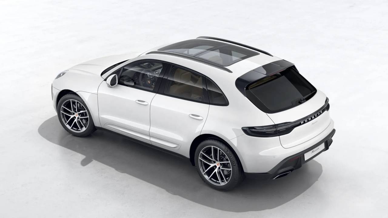 2026 Porsche Macan T photo 4