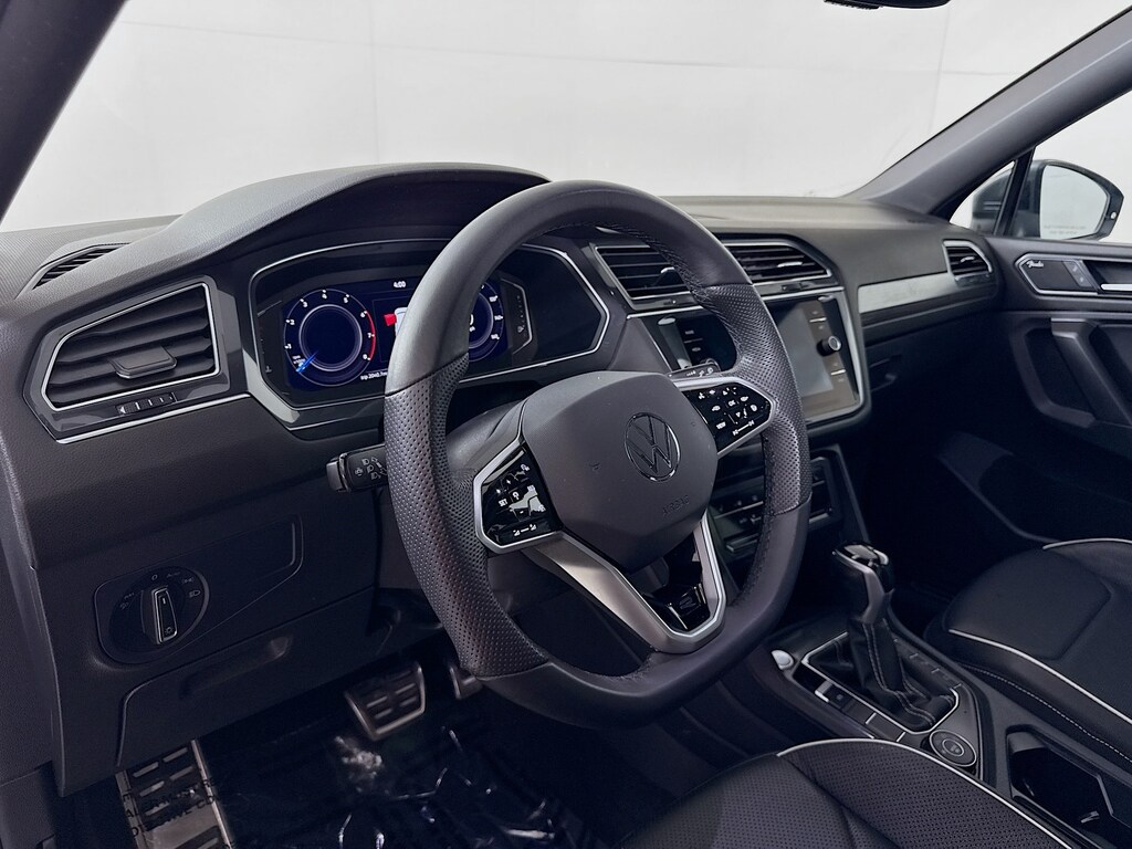 Certified 2022 Volkswagen Tiguan 2.0T SEL R-Line SUV