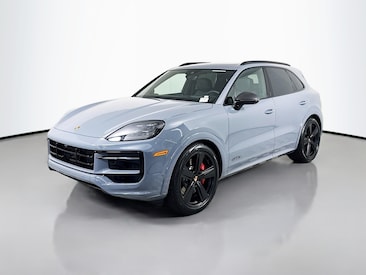 2025 Porsche Cayenne GTS SUV