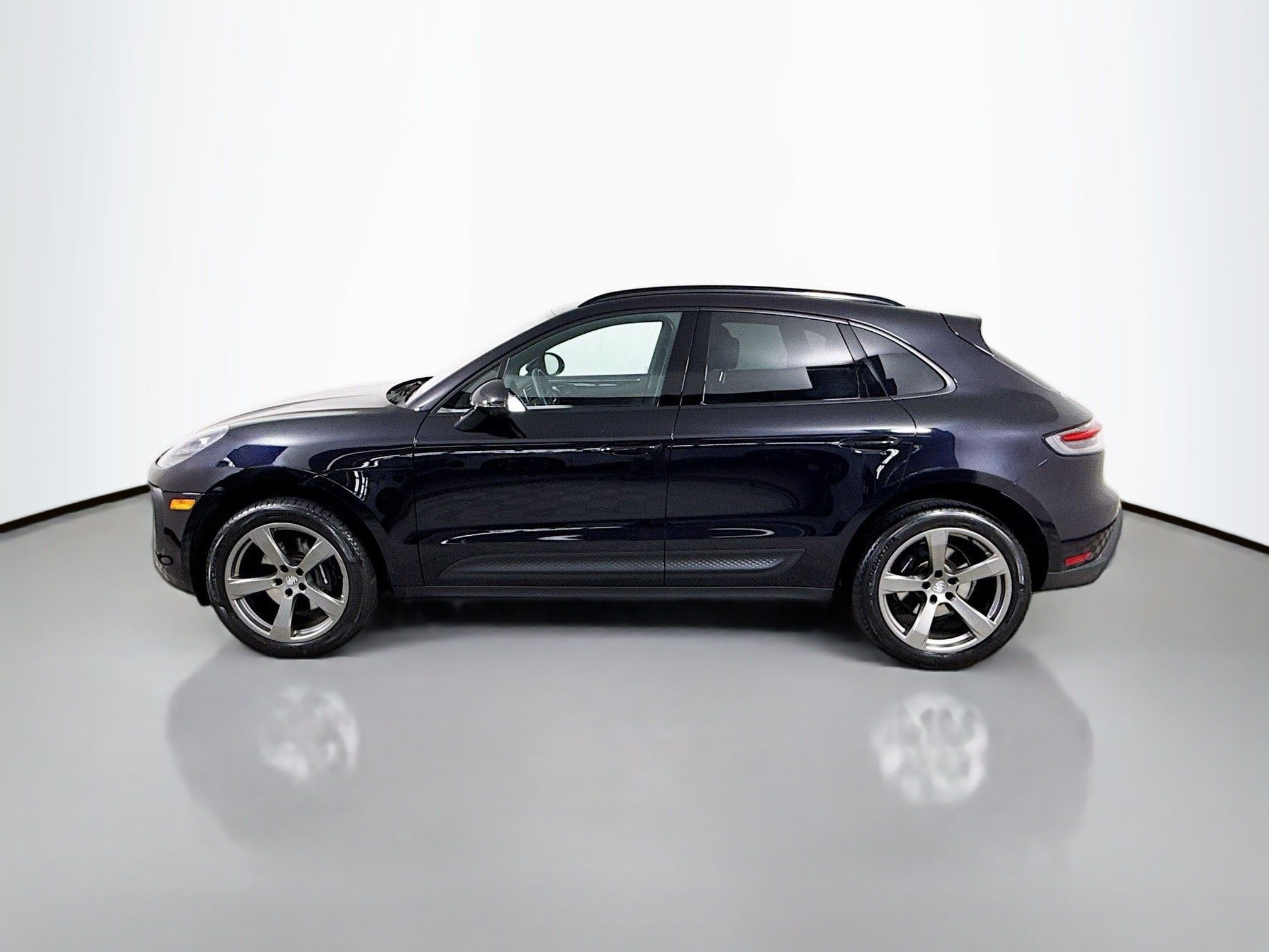 Certified 2024 Porsche Macan Base with VIN WP1AA2A59RLB20218 for sale in Danbury, CT