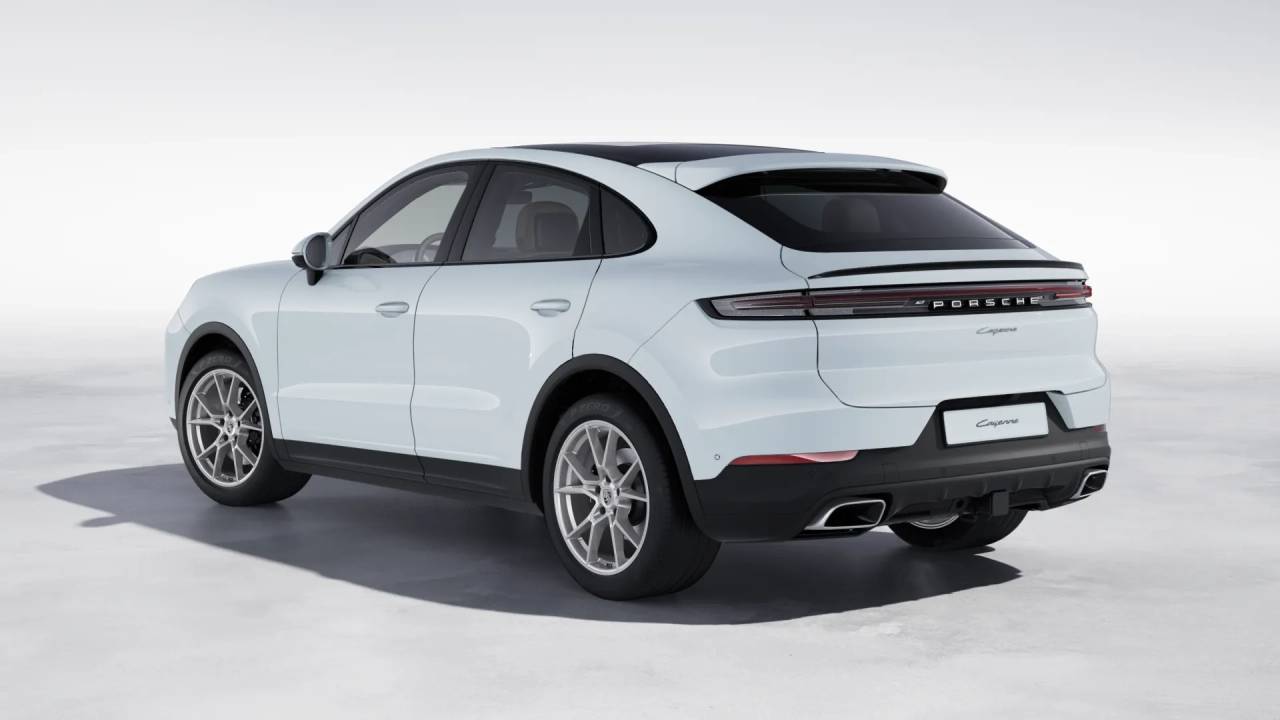 2026 Porsche Cayenne Coupe photo 2
