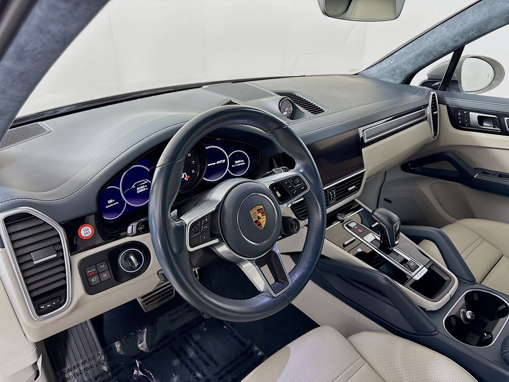 2021 Porsche Cayenne GTS photo 4