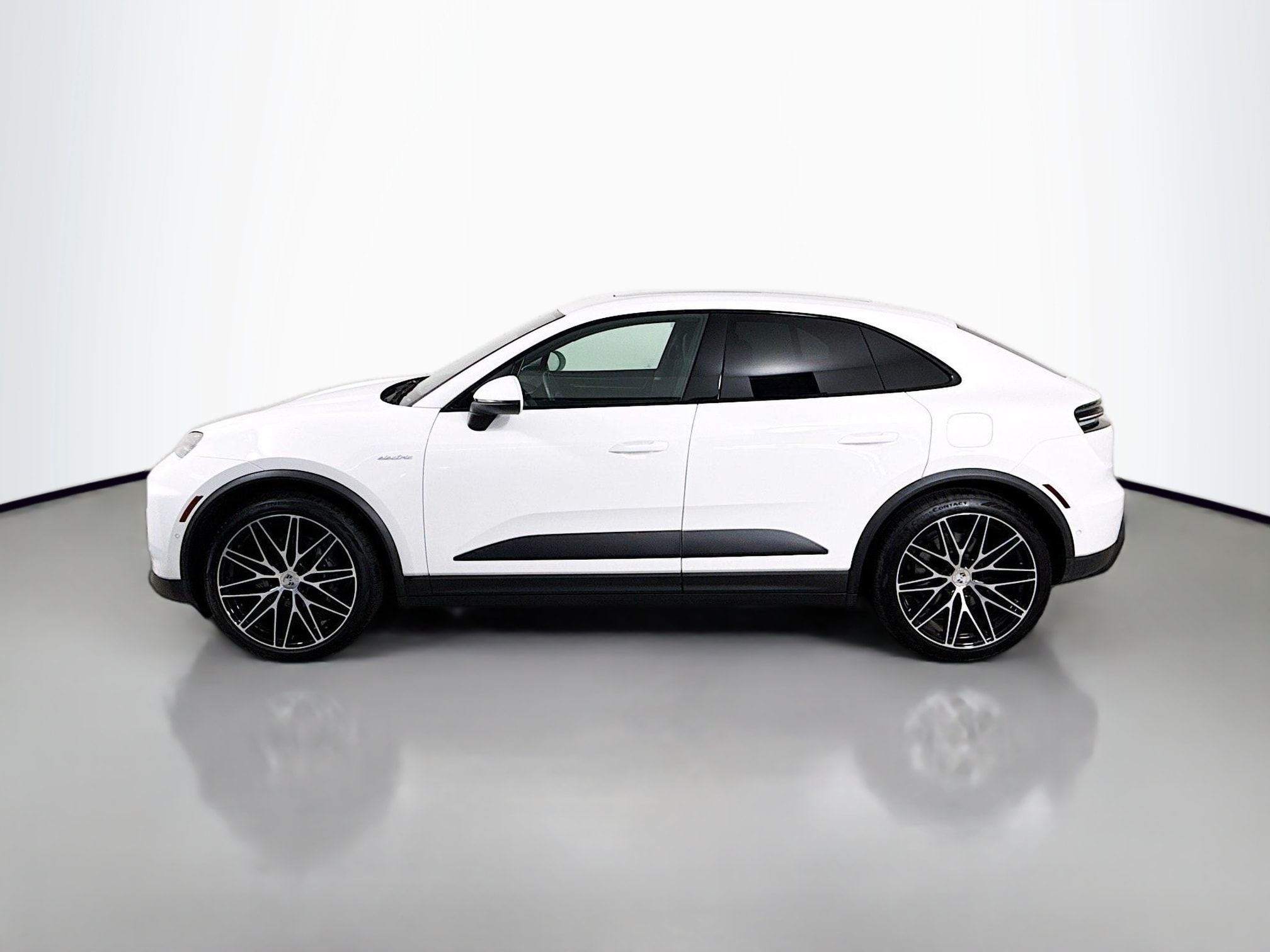 Certified 2024 Porsche Macan Base with VIN WP1AA2XA0RL003581 for sale in Danbury, CT