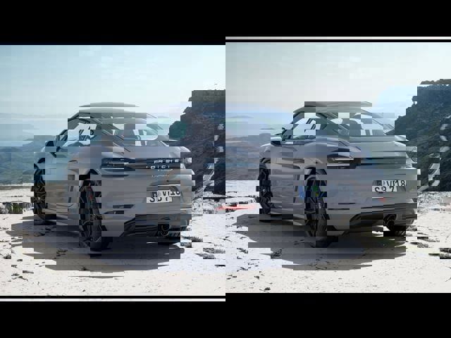 2025 Porsche Cayman S photo 3