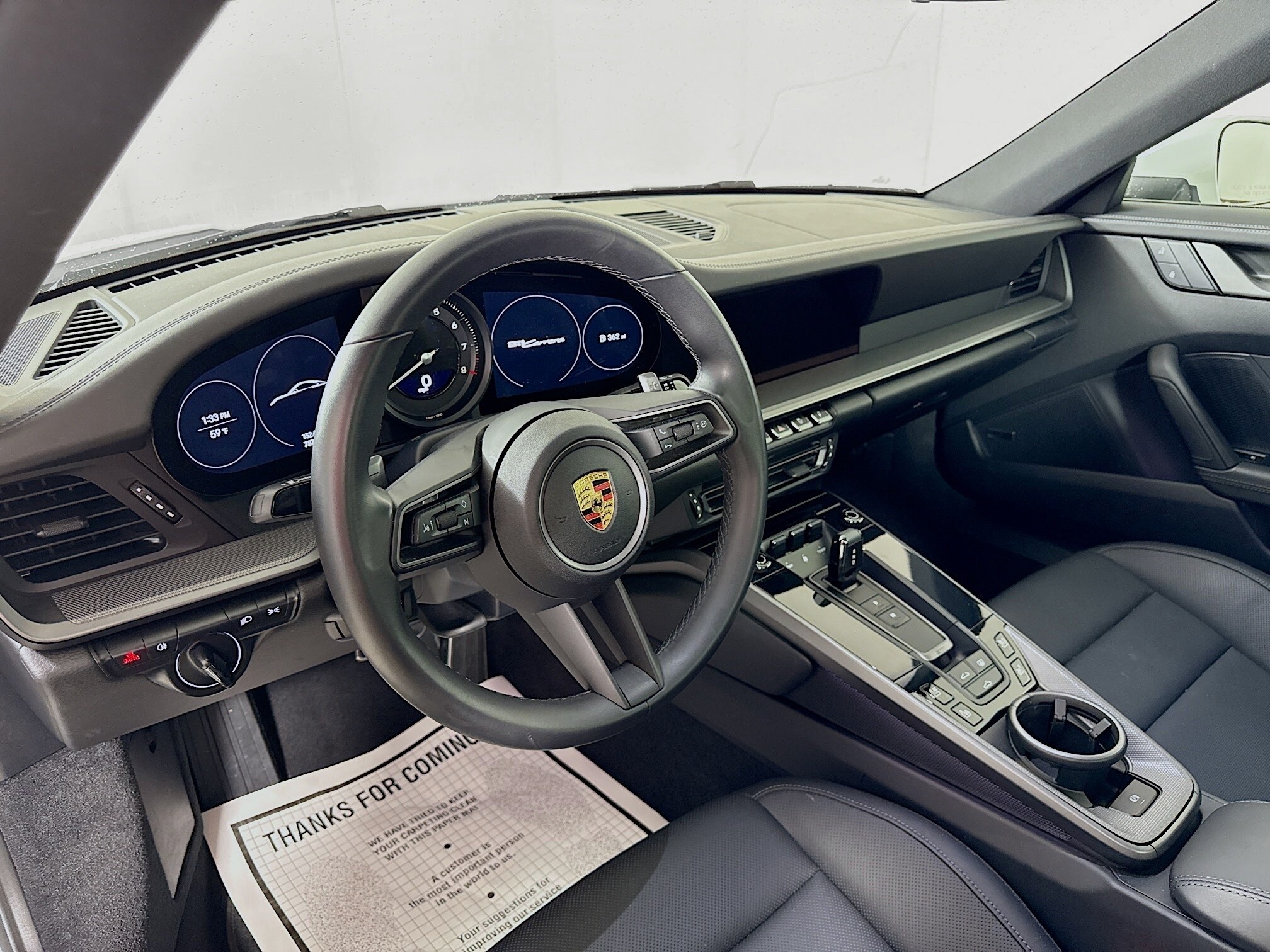 2023 Porsche 911 4 T photo 4