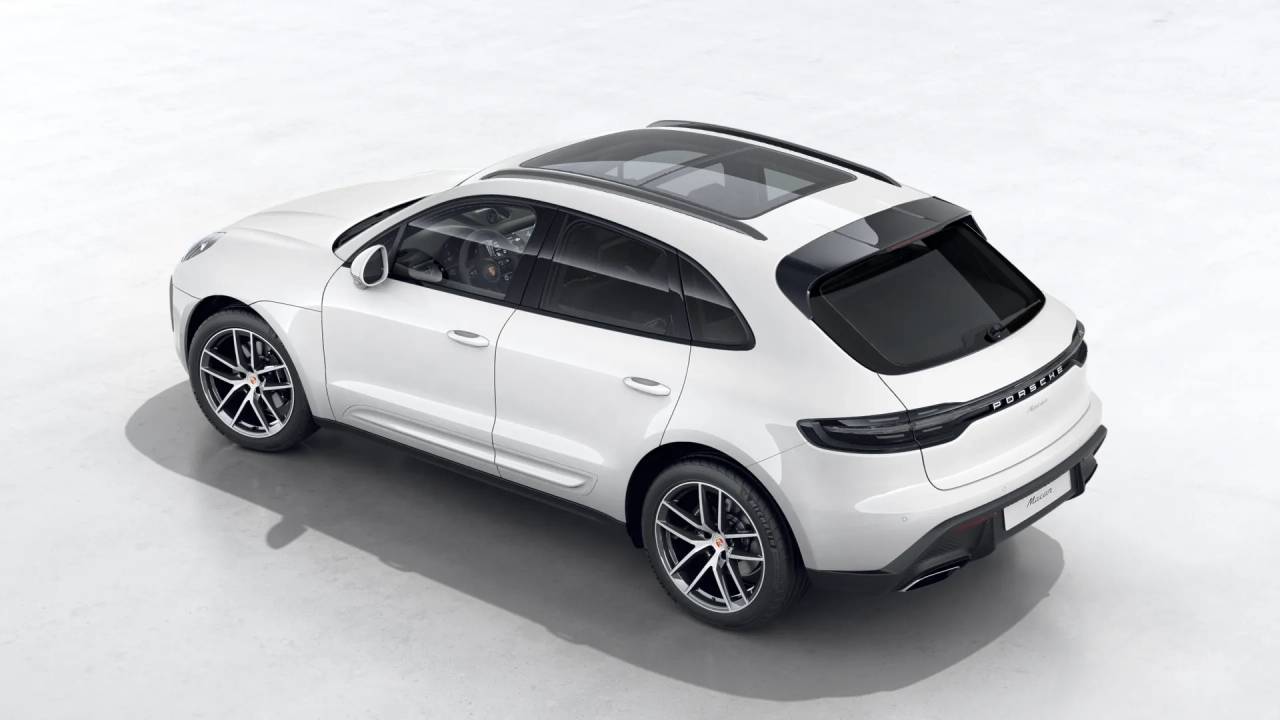 2026 Porsche Macan T photo 4