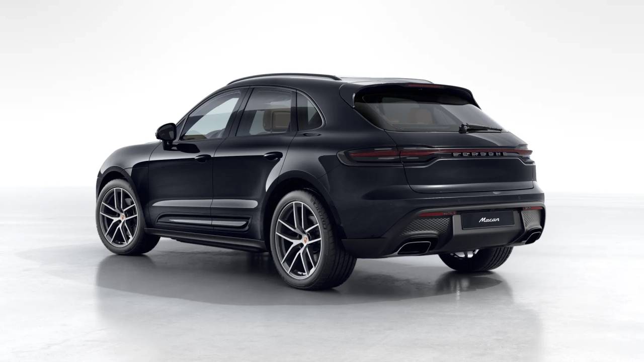 2026 Porsche Macan T photo 3