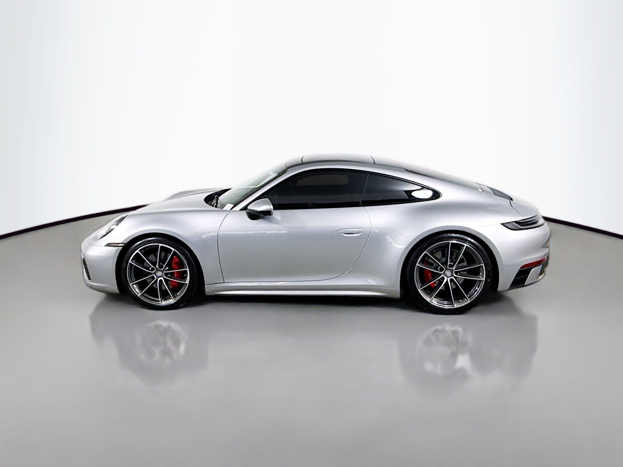 2024 Porsche 911 4S photo 2