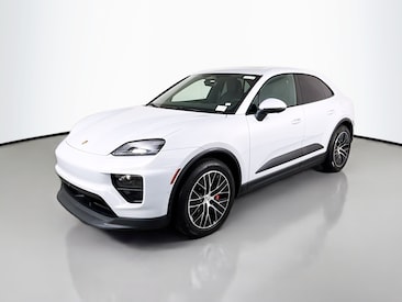 2025 Porsche Macan 4S Electric SUV