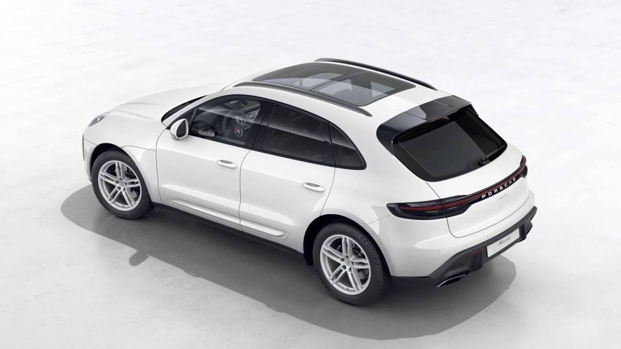 2026 Porsche Macan T photo 4