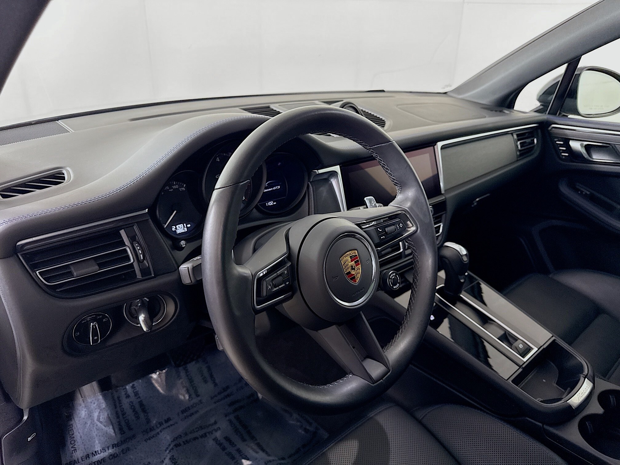 2024 Porsche Macan GTS photo 4
