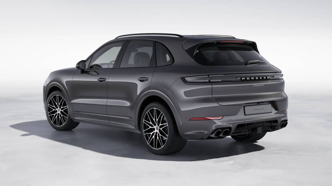2026 Porsche Cayenne photo 3