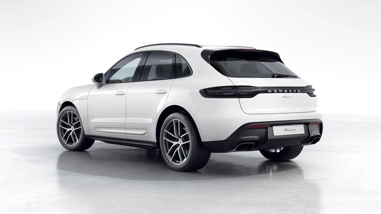 2026 Porsche Macan T photo 3