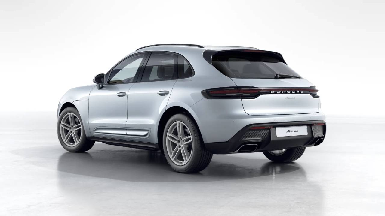 2026 Porsche Macan T photo 3