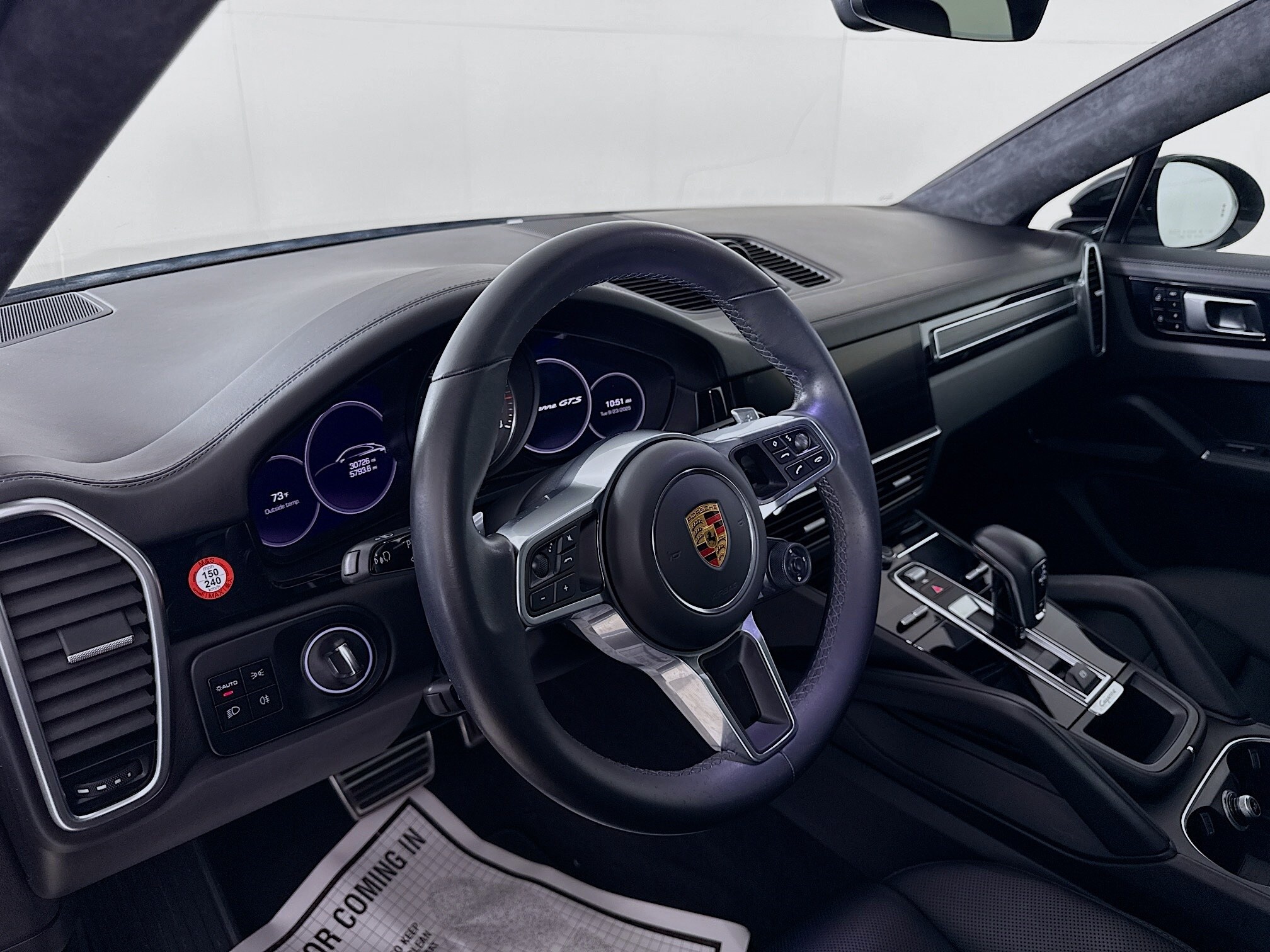2021 Porsche Cayenne Coupe GTS photo 2