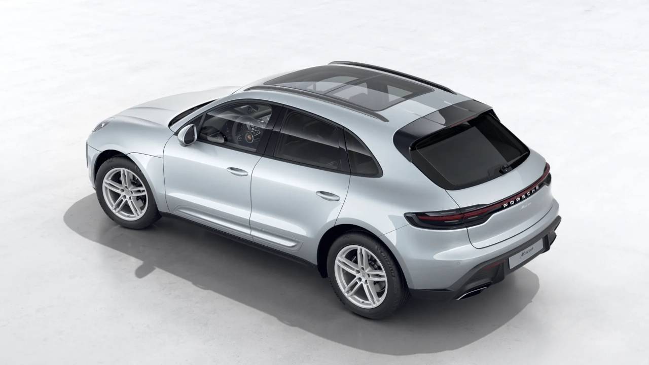 2026 Porsche Macan T photo 4