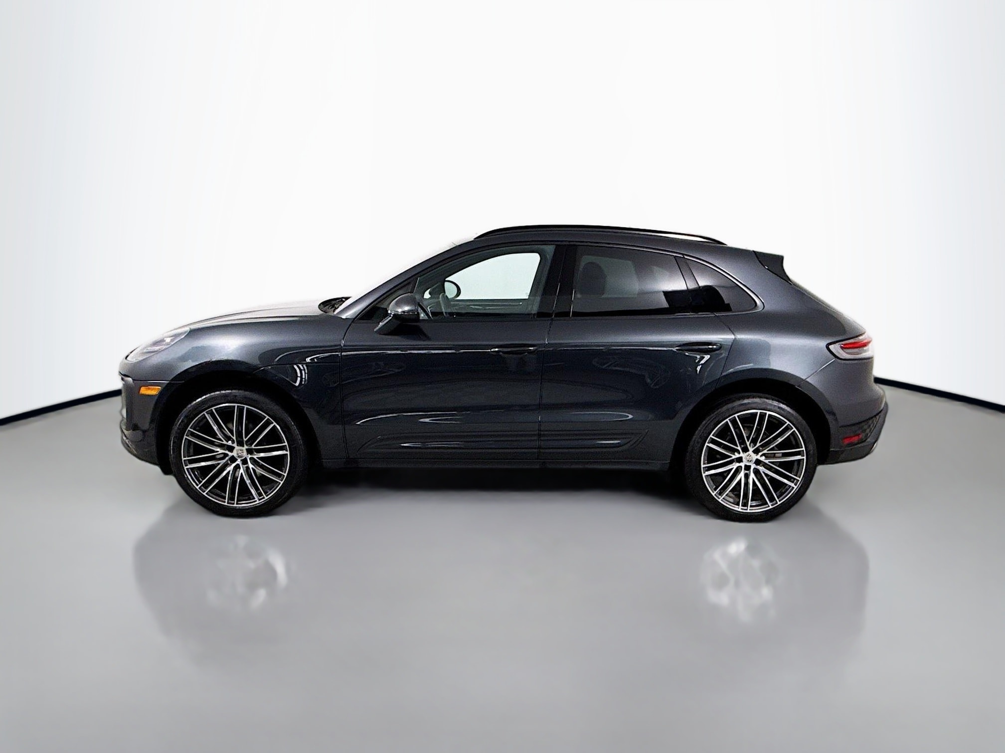 Certified 2024 Porsche Macan T with VIN WP1AA2A50RLB20995 for sale in Danbury, CT
