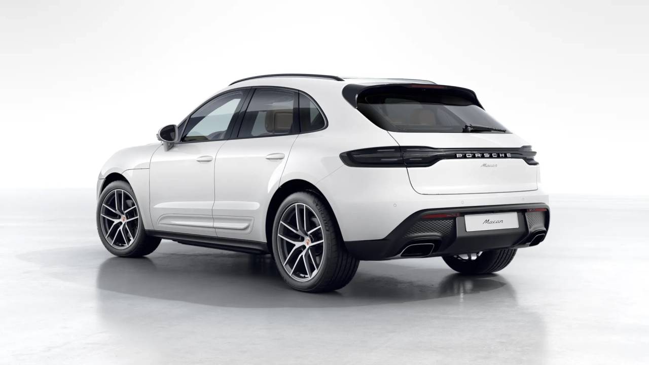 2026 Porsche Macan T photo 3