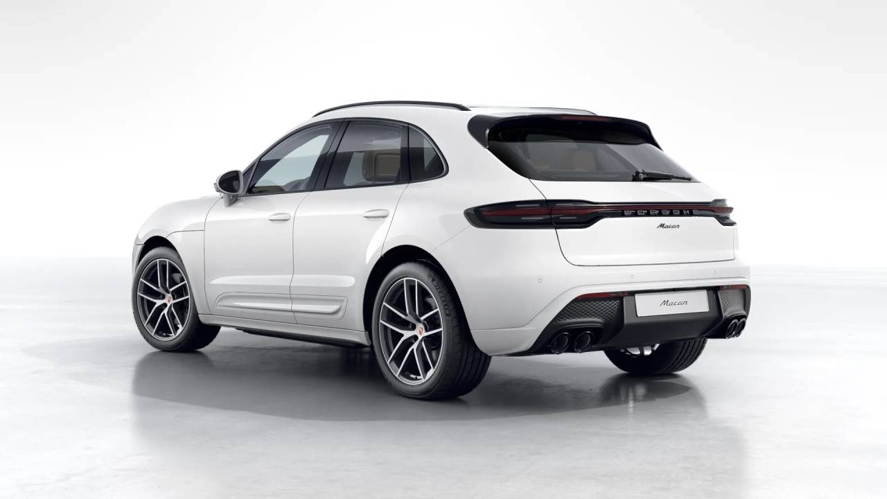 2026 Porsche Macan T photo 3
