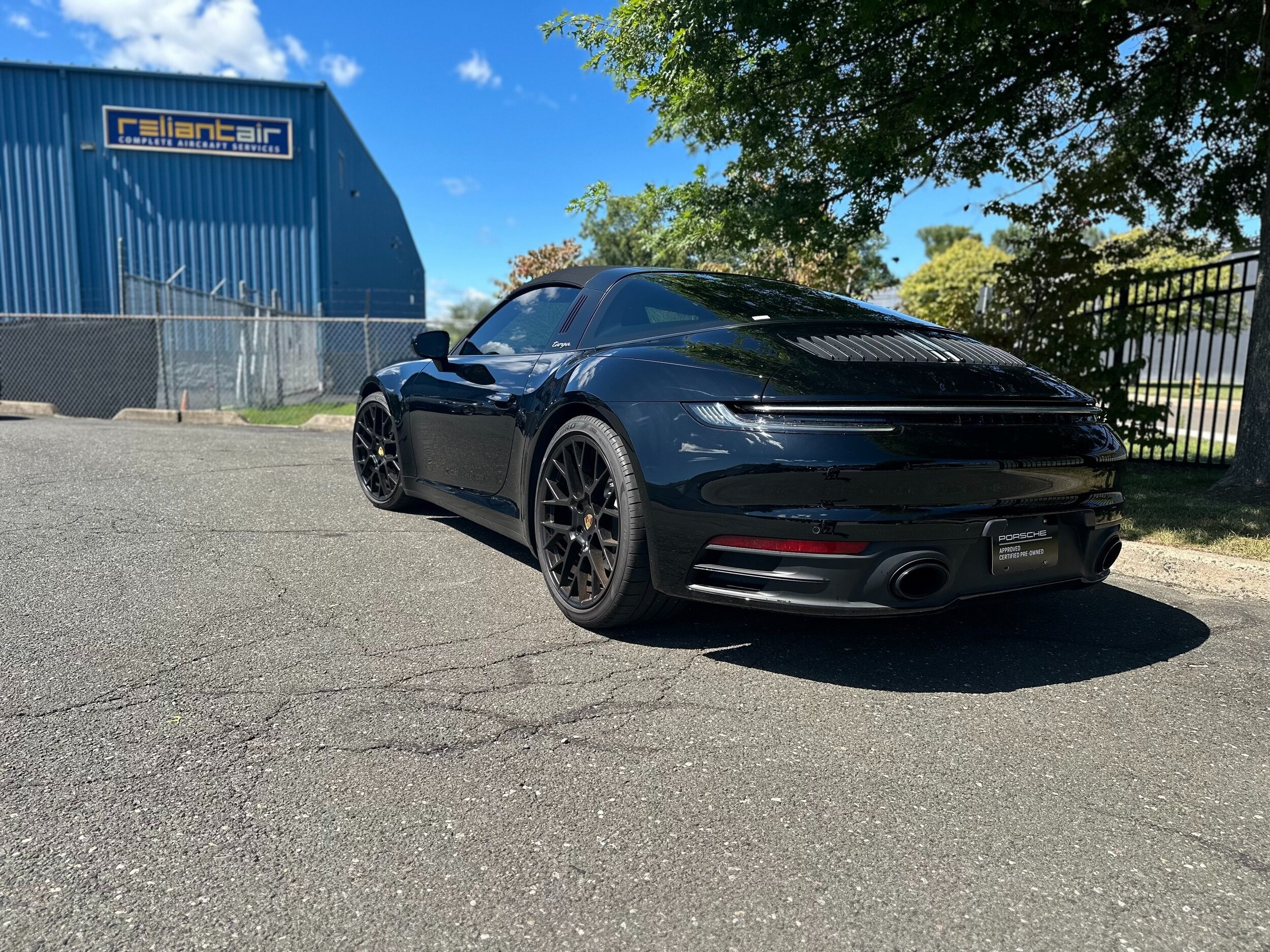 2024 Porsche 911 Targa 4S photo 2