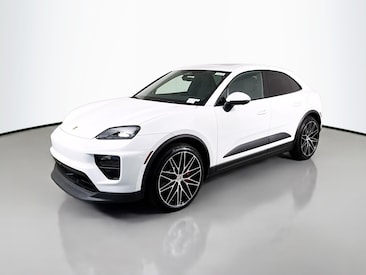 2025 Porsche Macan 4S Electric SUV