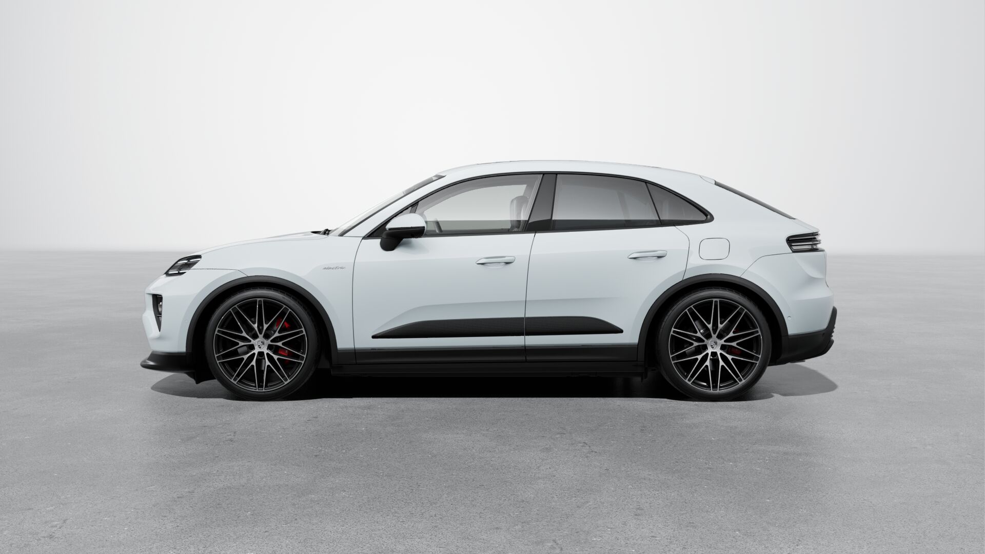 2025 Porsche Macan Electric photo 2