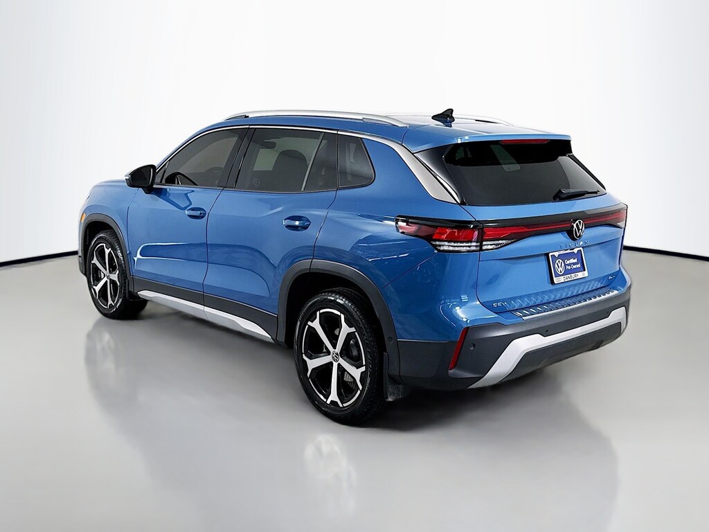 Used 2025 Volkswagen Tiguan 2.0T SE SUV