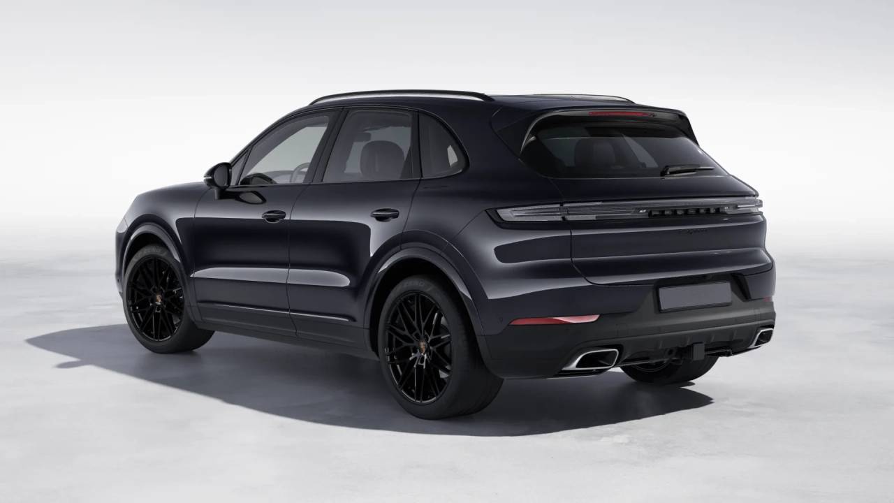 2026 Porsche Cayenne photo 3