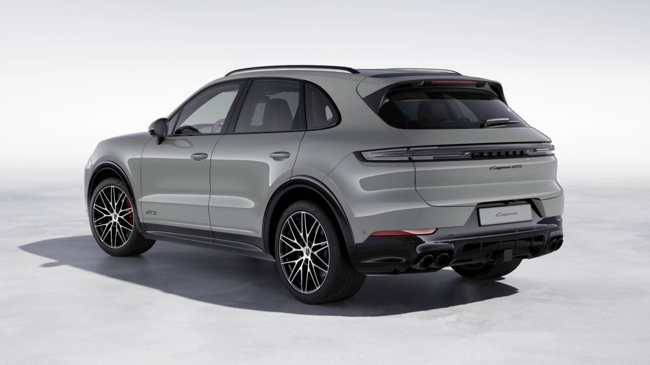 2026 Porsche Cayenne GTS photo 3