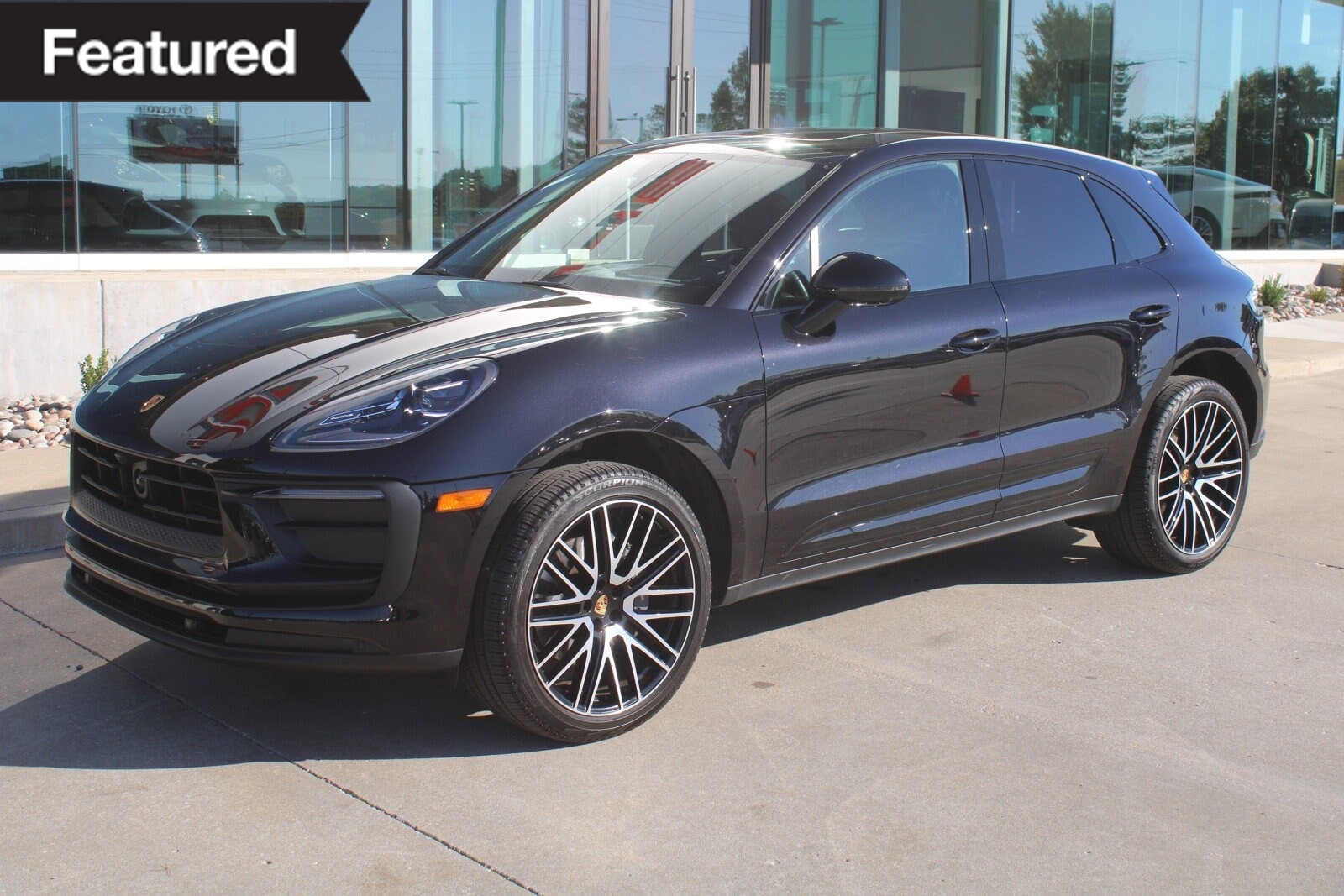 2024 Porsche Macan Base
