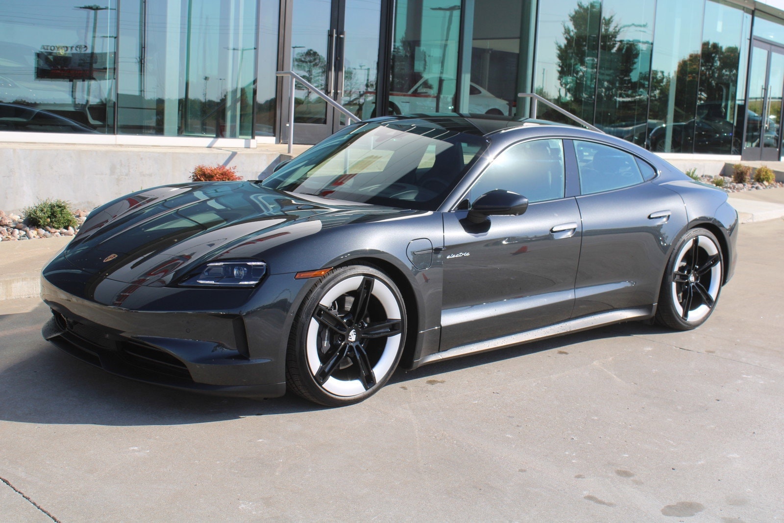 Porsche Taycan
