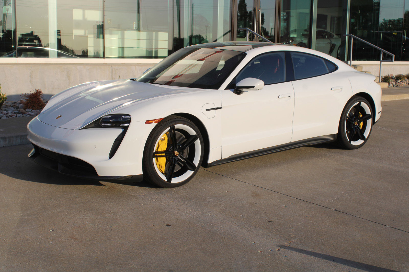 Porsche Taycan