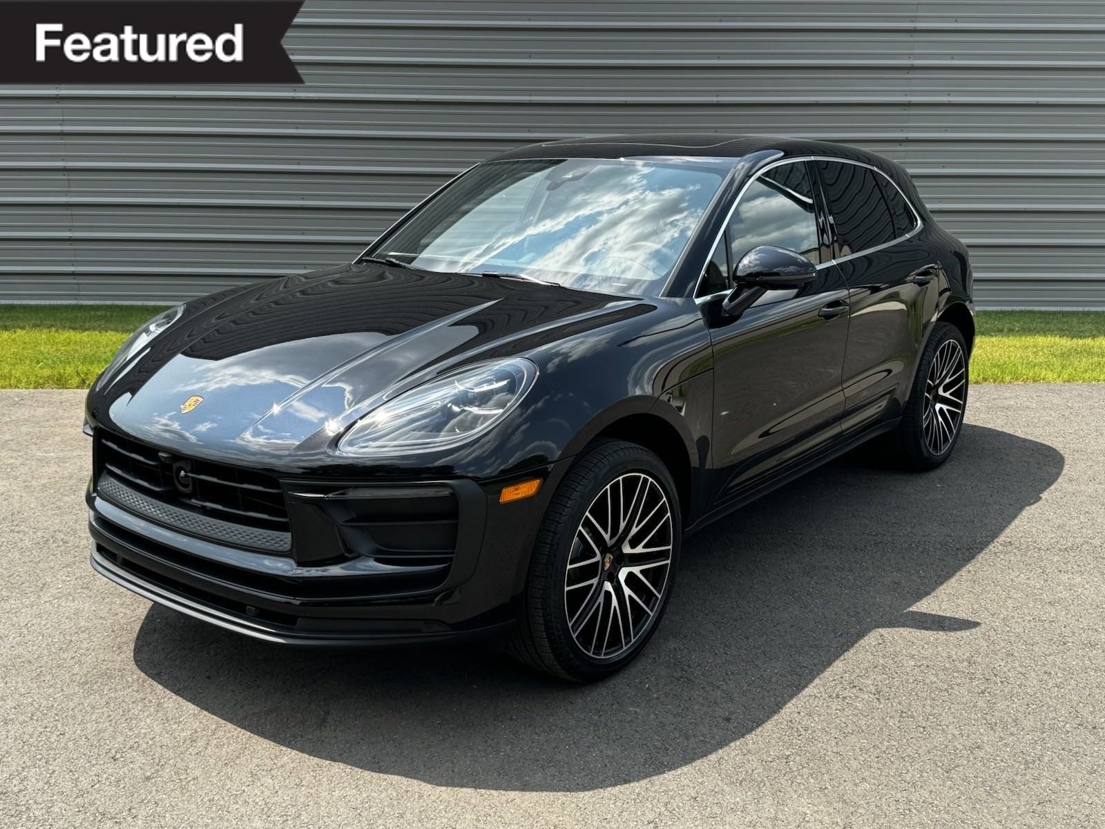 2024 Porsche Macan Base
