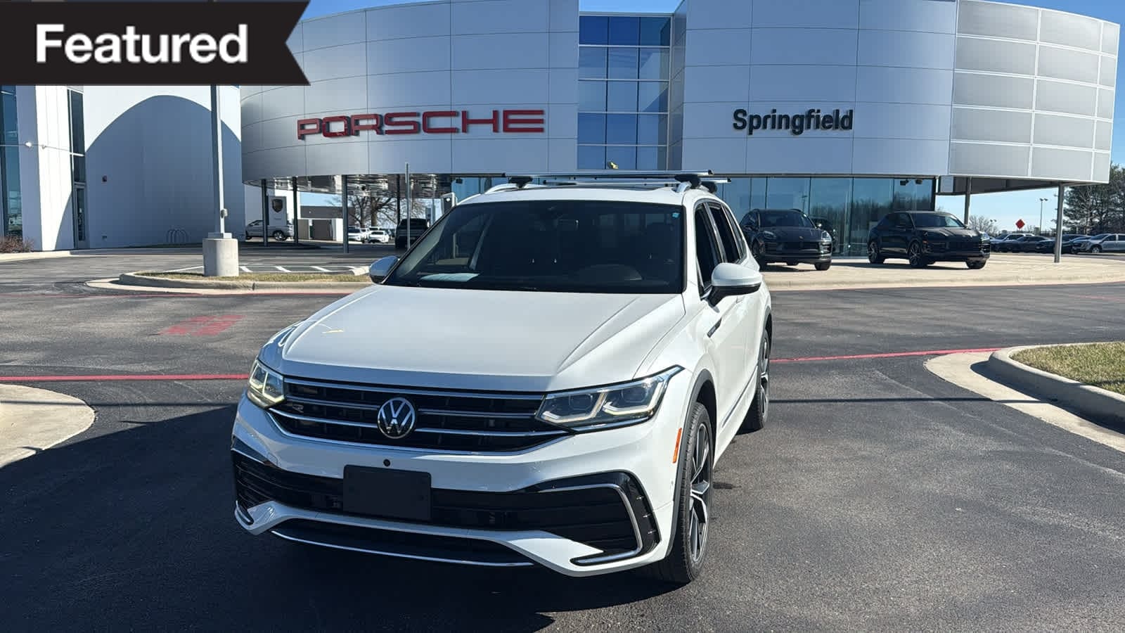 2022 Volkswagen Tiguan SEL R-LINE's photo