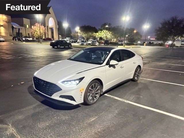 2022 Hyundai Sonata Limited's photo