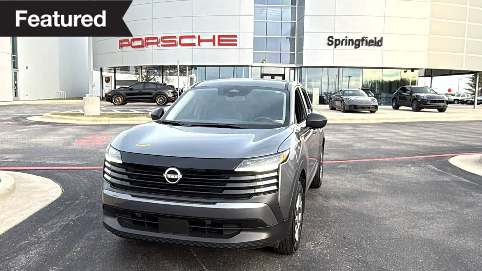 2025 Nissan Kicks S's photo