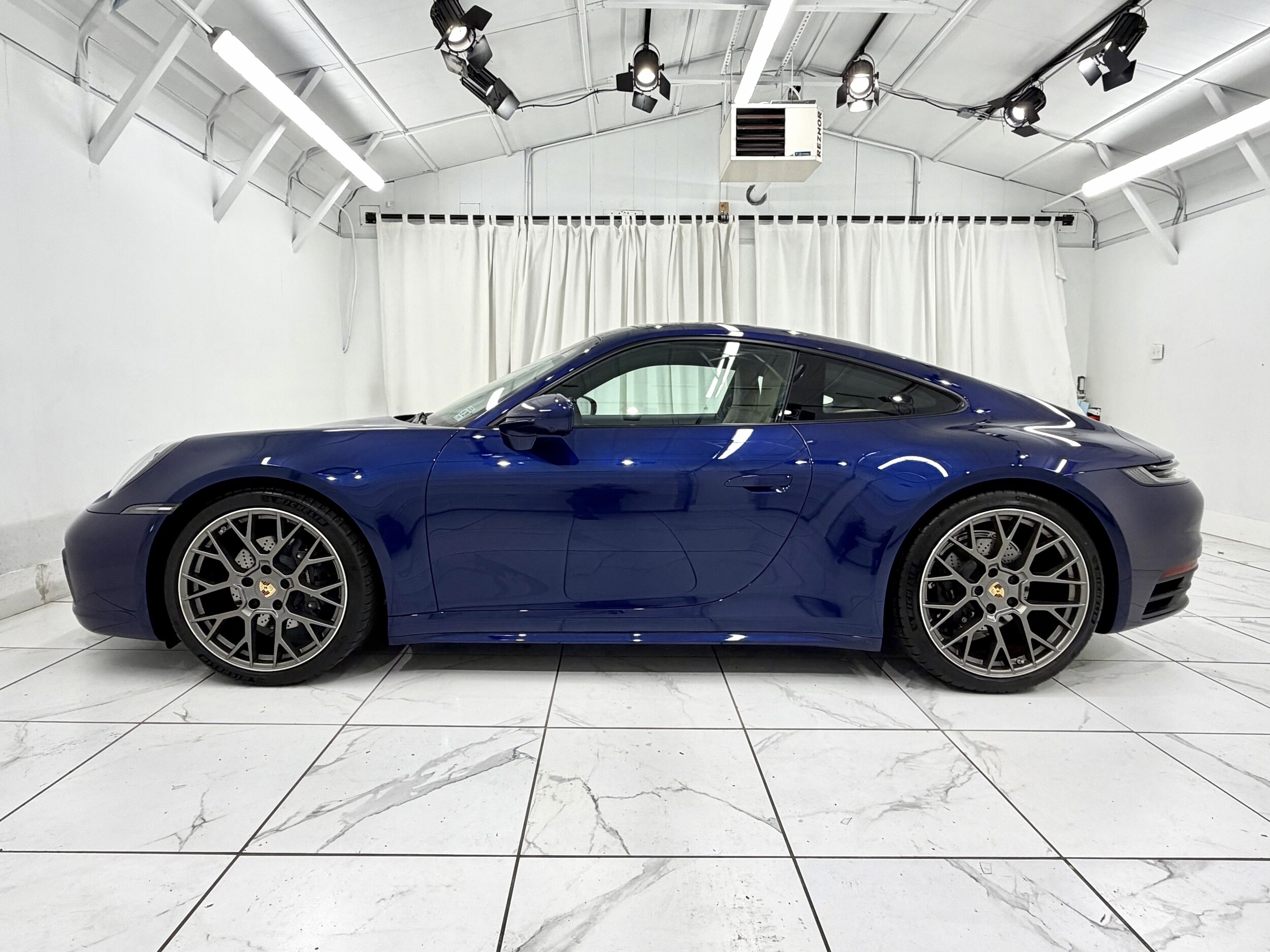2024 Porsche 911 Coupe photo 2