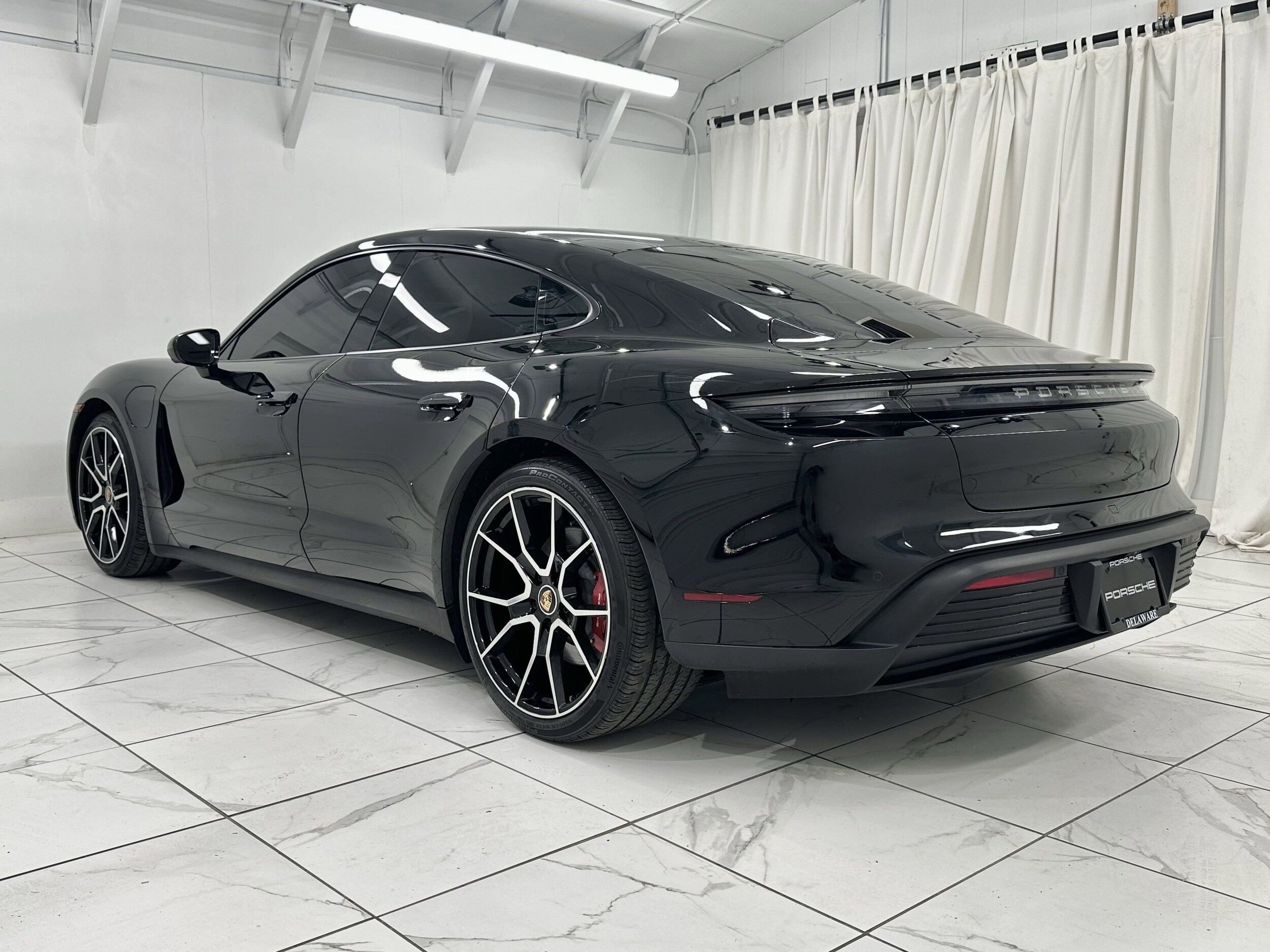 2024 Porsche Taycan Base photo 3