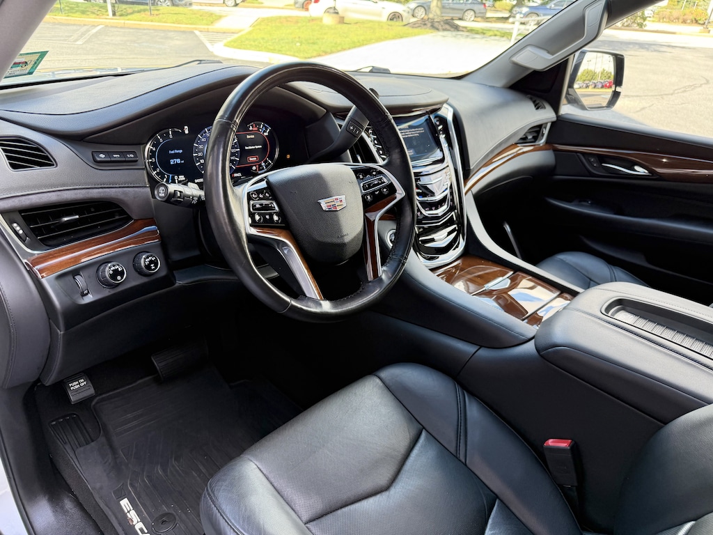 Used 2019 Cadillac Escalade ESV Luxury 4WD Luxury