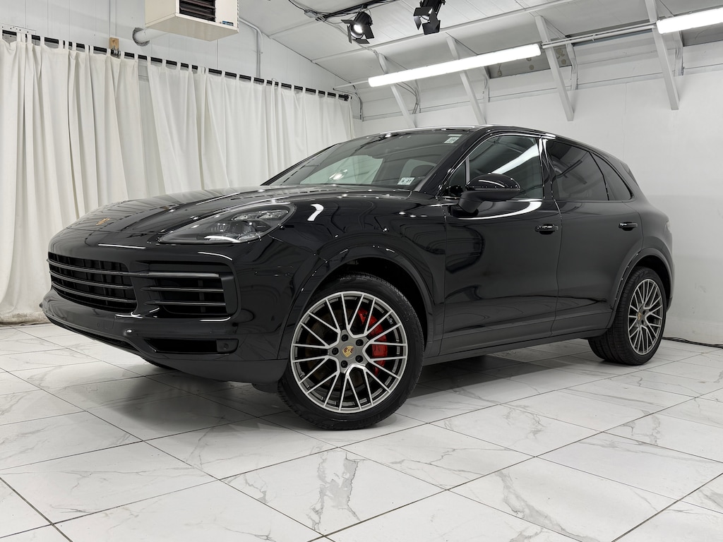 Certified 2022 Porsche Cayenne Platinum Edition Platinum Edition AWD