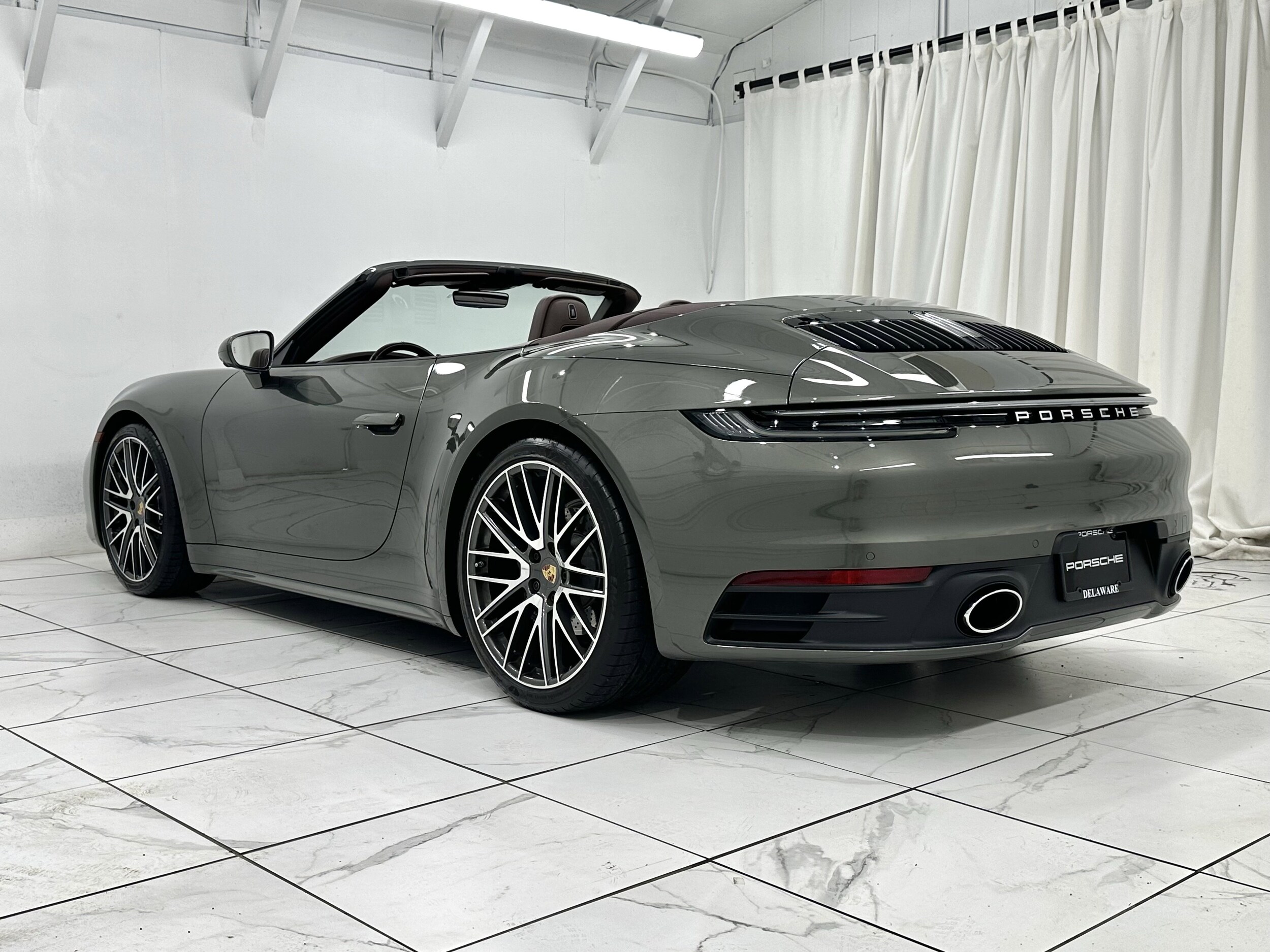 2023 Porsche 911 Cabriolet photo 3