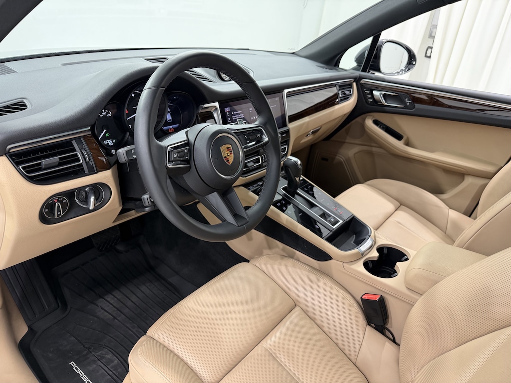Certified 2022 Porsche Macan AWD